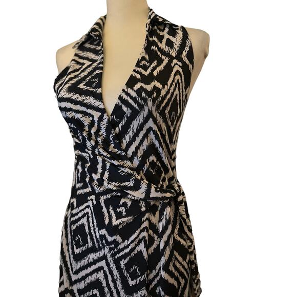 T-Bags Los Angeles Black & White Ikat Print Wrap Maxi Dress, Size Small - Picture 5 of 9